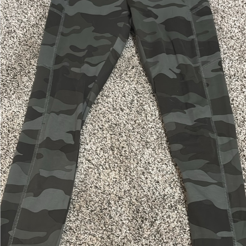 Wild Fable Dark Camouflage Leggings
